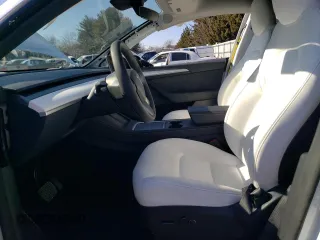 2024 Tesla Model Y Long Range with VIN 7SAYGAEE5RF064240, listed as a Copart auction lot 46349625 with 26,648 mi miles and Salvage title. Bid and sale history available at DreamBid. Image 7.
