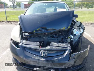 2007 Honda Fit Sport with VIN JHMGD37677S027417, listed as a IAAI auction lot 42155718 with 262,609 mi miles and . Bid and sale history available at DreamBid. Image 6.