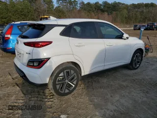 2023 Hyundai Kona SEL with VIN KM8K33AG2PU165785, listed as a Copart auction lot 83611554 with 30,161 mi miles and Salvage Title. Bid and sale history available at carsss.com. Image 3.