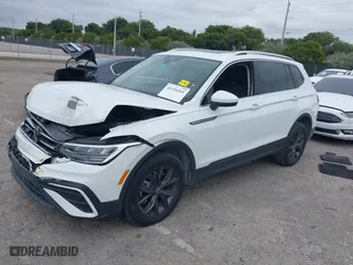 2022 Volkswagen Tiguan SE with VIN 3VV3B7AXXNM175325, listed as a IAAI auction lot 41326261 with 22,361 mi miles. Bid and sale history available at carsss.com. Image 2.
