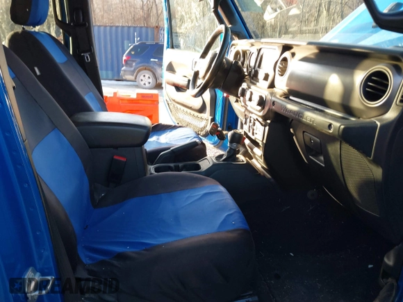 2021 Jeep Wrangler Unlimited Sport S with VIN 1C4HJXDN4MW779291, listed as a IAAI auction lot 41290109 with 43,379 mi miles and . Bid and sale history available at DreamBid. Image 5.