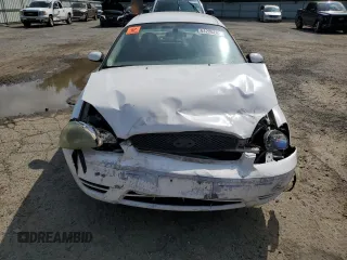 2004 Ford Taurus SES with VIN 1FAFP55U54A120509, listed as a Copart auction lot 61226285 with 270,891 mi miles and Salvage title. Bid and sale history available at DreamBid. Image 5.