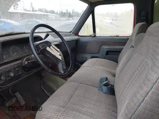 1990 Ford F-150 z VIN 1FTEF14N1LPA97317, wystawiony jako IAAI lot #42390606 z przebiegiem 88 109 mil mil oraz . Historia ofert i sprzedaży dostępna na DreamBid. Obrazek 5.