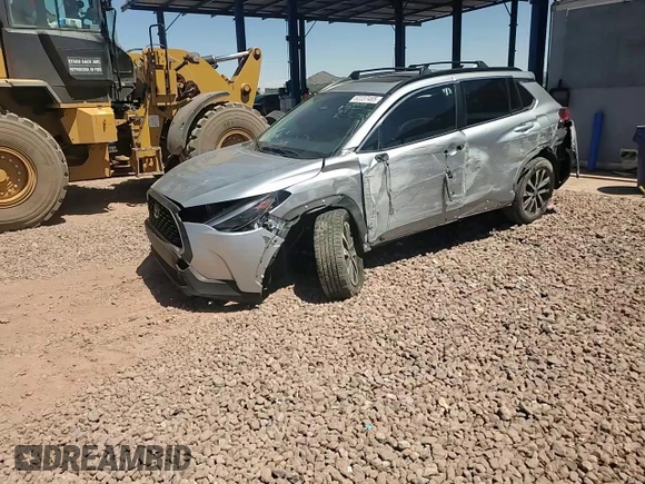 2023 Toyota Corolla Cross XLE with VIN 7MUDAAAG2PV050945, listed as a Copart auction lot 62237465 with 33,036 mi miles and Salvage title. Bid and sale history available at DreamBid. Image 13.
