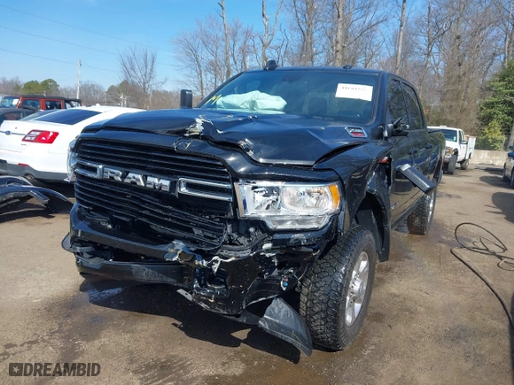 2019 Ram 2500 Big Horn with VIN 3C6UR5DJ7KG698782, listed as a IAAI auction lot 41661621 with 58,064 mi miles. Bid and sale history available at carsss.com. Image 6.