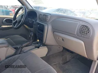 2002 Chevrolet TrailBlazer LS with VIN 1GNDS13SX22472526, listed as a IAAI auction lot 42169931 with 164,000 mi miles and . Bid and sale history available at DreamBid. Image 5.