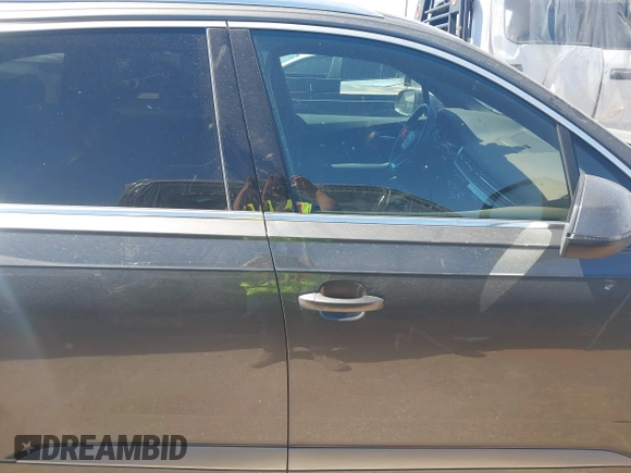 2018 Audi Q7 Premium Plus с VIN WA1LAAF72JD048141, выставлен на аукционе IAAI как лот 41841344 с пробегом 47 533 миль миль и . История ставок и продаж доступна на DreamBid. Изображение 14.