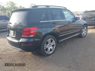 2013 Mercedes-Benz GLK 350 with VIN WDCGG8JB9DG152326, listed as a IAAI auction lot 42091824 with 175,017 mi miles and . Bid and sale history available at carsss.com. Image 4.