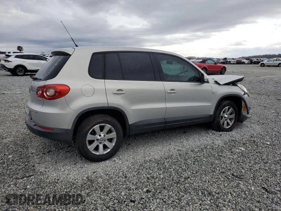 2010 Volkswagen Tiguan S with VIN WVGAV7AX6AW520952, listed as a Copart auction lot 47856855 with 119,822 mi miles and Salvage title. Bid and sale history available at DreamBid. Image 3.