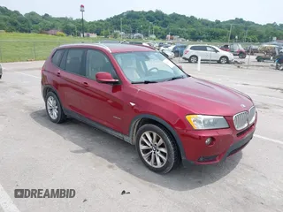 2014 BMW X3 xDrive28i z VIN 5UXWX9C59E0D24428, wystawiony jako IAAI lot #42425981 z przebiegiem 240 699 mil mil oraz . Historia ofert i sprzedaży dostępna na DreamBid. Obrazek 1.