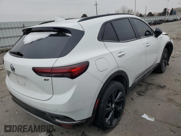 2022 Buick Envision Essence with VIN LRBFZPR4XND110227, listed as a Copart auction lot 44638245 with 30,492 mi miles and Salvage Title. Bid and sale history available at carsss.com. Image 3.