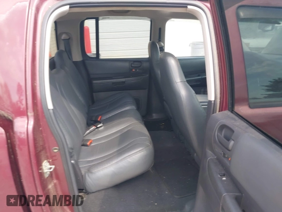 2001 Dodge Dakota Sport with VIN 1B7HL2AN91S278613, listed as a IAAI auction lot 42047239 with 178,321 mi miles and . Bid and sale history available at carsss.com. Image 8.