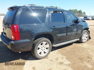 2007 GMC Yukon SLT with VIN 1GKFC13077J401993, listed as a IAAI auction lot 41704555 with 1 mi miles. Bid and sale history available at carsss.com. Image 4.