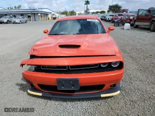 2019 Dodge Challenger R/T with VIN 2C3CDZBT6KH640746, listed as a Copart auction lot 51126955 with 31,231 mi miles and Salvage Title. Bid and sale history available at carsss.com. Image 5.