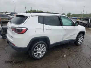 2022 Jeep Compass Latitude Lux с VIN 3C4NJDFB1NT153046, выставлен на аукционе Copart как лот 58092595 с пробегом 23 747 миль миль и Списание • Salvage title. История ставок и продаж доступна на DreamBid. Изображение 3.