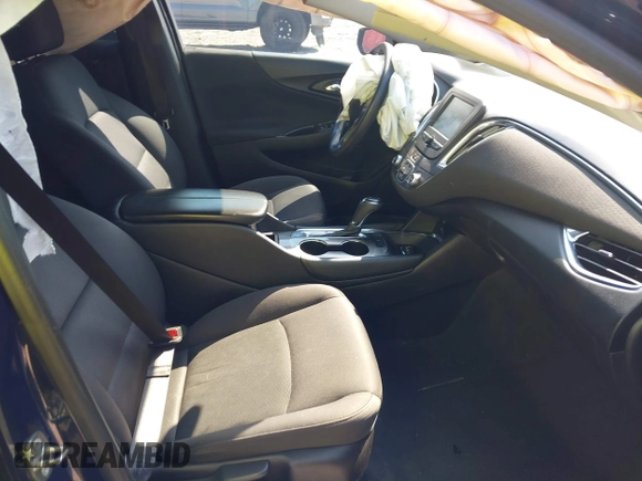 2018 Chevrolet Malibu LT z VIN 1G1ZD5ST0JF112370, wystawiony jako IAAI lot #42216179 z przebiegiem 113 303 mil mil oraz . Historia ofert i sprzedaży dostępna na DreamBid. Obrazek 5.