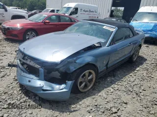 2006 Ford Mustang Standard z VIN 1ZVFT84N565227991, wystawiony jako Copart lot #62309045 z przebiegiem 133 042 mil mil oraz Szkoda całkowita • Salvage title. Historia ofert i sprzedaży dostępna na DreamBid. Obrazek 1.