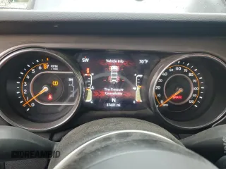 2021 Jeep Wrangler Willys with VIN 1C4GJXAG8MW756324, listed as a Copart auction lot 61951645 with 37,601 mi miles and Salvage title. Bid and sale history available at DreamBid. Image 9.