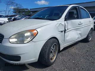 2009 Hyundai Accent Auto GLS with VIN KMHCN46C19U368700, listed as a IAAI auction lot 41590180 with 165,836 mi miles. Bid and sale history available at carsss.com. Image 6.