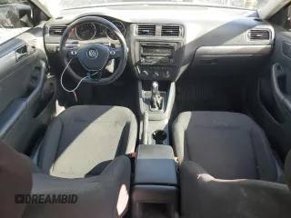 2015 Volkswagen Jetta SE z VIN 3VWD17AJ4FM284024, wystawiony jako Copart lot #51042305 z przebiegiem 89 405 mil mil oraz Szkoda całkowita • Salvage title. Historia ofert i sprzedaży dostępna na DreamBid. Obrazek 8.