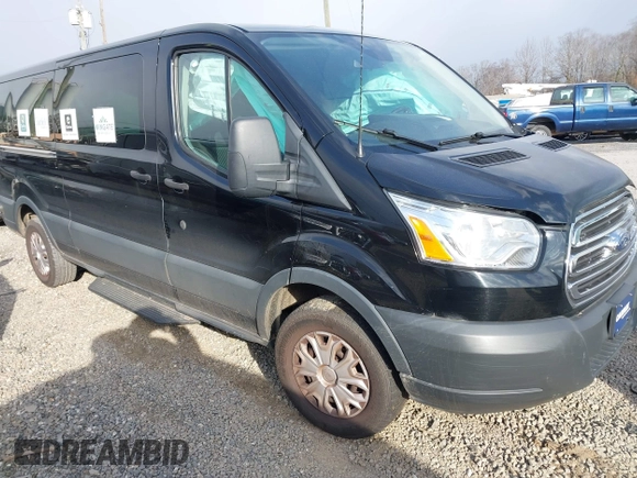2018 Ford Transit Passenger XL z VIN 1FBZX2YM5JKA57441, wystawiony jako IAAI lot #41257346 z przebiegiem 71 702 mil mil oraz . Historia ofert i sprzedaży dostępna na DreamBid. Obrazek 1.