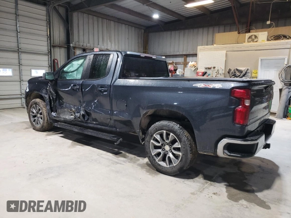 2021 Chevrolet Silverado 1500 LT with VIN 1GCRYDED6MZ104674, listed as a Copart auction lot 44034255 with 70,420 mi miles and Salvage Title. Bid and sale history available at DreamBid. Image 2.