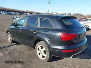 2014 Audi Q7 3.0T Premium with VIN WA1CGAFE8ED007919, listed as a IAAI auction lot 41763536 with 100,064 mi miles. Bid and sale history available at carsss.com. Image 3.