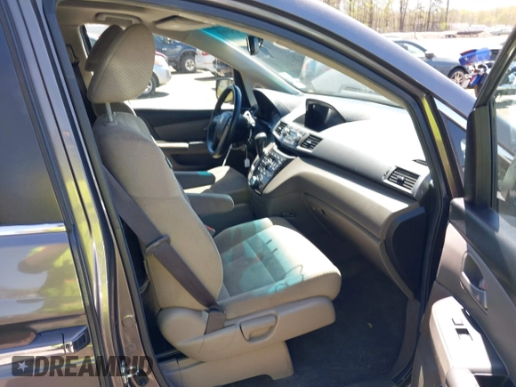 2012 Honda Odyssey EX-L with VIN 5FNRL5H68CB006686, listed as a IAAI auction lot 42039035 with 338,331 mi miles and . Bid and sale history available at carsss.com. Image 5.