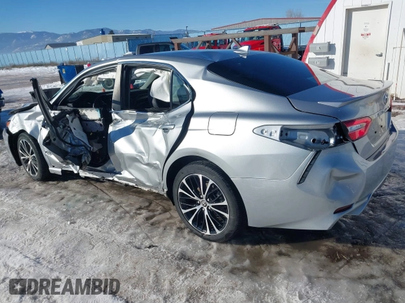 2020 Toyota Camry SE z VIN 4T1G11BK0LU016837, wystawiony jako IAAI lot #41313586 z przebiegiem Nie podano mil oraz . Historia ofert i sprzedaży dostępna na DreamBid. Obrazek 3.
