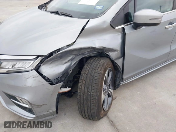 2019 Honda Odyssey Touring with VIN 5FNRL6H89KB045003, listed as a IAAI auction lot 41965310 with 69,043 mi miles. Bid and sale history available at carsss.com. Image 6.