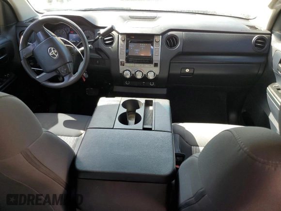 2016 Toyota Tundra SR z VIN 5TFRM5F14GX096547, wystawiony jako Copart lot #48736635 z przebiegiem 130 236 mil mil oraz Szkoda całkowita • Salvage title. Historia ofert i sprzedaży dostępna na DreamBid. Obrazek 8.