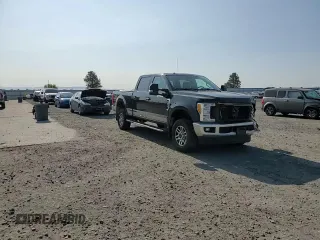 2017 Ford F-250 Lariat with VIN 1FT7W2B6XHEE59786, listed as a Copart auction lot 59812305 with 67,630 mi miles and Salvage title. Bid and sale history available at DreamBid. Image 13.