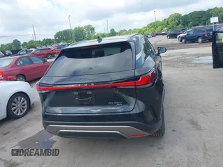 2023 Lexus RX 350 z VIN 2T2BAMCA9PC034273, wystawiony jako IAAI lot #42653429 z przebiegiem 29 826 mil mil oraz . Historia ofert i sprzedaży dostępna na DreamBid. Obrazek 16.