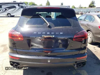 2017 Porsche Cayenne S E-Hybrid with VIN WP1AE2A22HLA68634, listed as a Copart auction lot 63874754 with 44,787 mi miles and Salvage title. Bid and sale history available at DreamBid. Image 6.