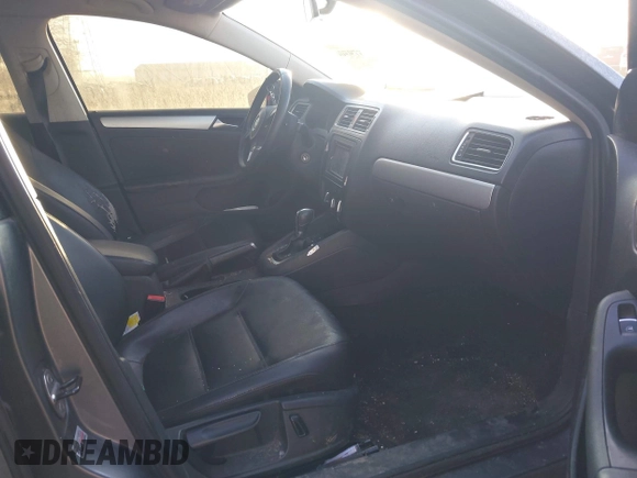 2013 Volkswagen Jetta SE с VIN 3VWDP7AJ9DM250575, выставлен на аукционе IAAI как лот 41879806 с пробегом 167 422 миль миль и . История ставок и продаж доступна на DreamBid. Изображение 5.