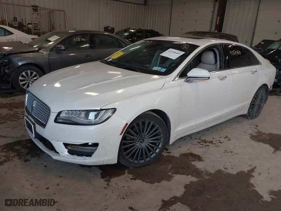 2017 Lincoln MKZ Reserve with VIN 3LN6L5F94HR662322, listed as a IAAI auction lot 41268469 with 113,511 mi miles. Bid and sale history available at carsss.com. Image 17.