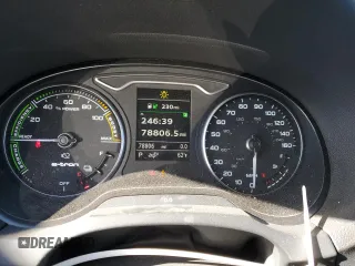 2017 Audi A3 e-tron Sportback Premium z VIN WAUUPBFF5HA036628, wystawiony jako Copart lot #88104335 z przebiegiem 78 806 mil mil oraz Szkoda całkowita • Salvage title. Historia ofert i sprzedaży dostępna na DreamBid. Obrazek 9.