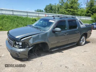 2011 Chevrolet Avalanche LT with VIN 3GNTKFE38BG111835, listed as a Copart auction lot 58141744 with 211,100 mi miles and Clean Title. Bid and sale history available at carsss.com. Image 1.