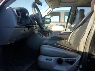 2004 Ford Expedition Special Service with VIN 1FMFU16L94LA49185, listed as a Copart auction lot 46666785 with 200,962 mi miles and Salvage Title. Bid and sale history available at carsss.com. Image 7.