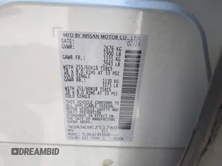 2024 Nissan Pathfinder S z VIN 5N1DR3ACXRC251780, wystawiony jako IAAI lot #42245940 z przebiegiem 7 871 mil mil oraz . Historia ofert i sprzedaży dostępna na DreamBid. Obrazek 9.