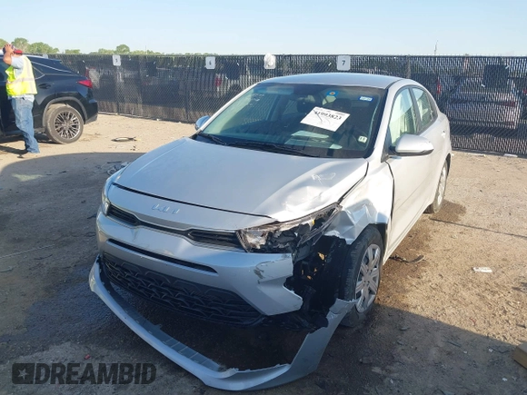 2023 Kia Rio S z VIN 3KPA24AD2PE545609, wystawiony jako IAAI lot #41993823 z przebiegiem 12 186 mil mil oraz . Historia ofert i sprzedaży dostępna na DreamBid. Obrazek 2.