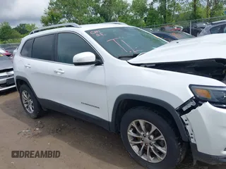 2019 Jeep Cherokee Latitude Plus с VIN 1C4PJMLB9KD114168, выставлен на аукционе IAAI как лот 42499881 с пробегом 99 667 миль миль и . История ставок и продаж доступна на DreamBid. Изображение 13.