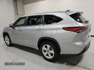 2023 Toyota Highlander L z VIN 5TDKDRAH7PS502727, wystawiony jako Copart lot #59237145 z przebiegiem 41 216 mil mil oraz Czysty tytuł • Clean title. Historia ofert i sprzedaży dostępna na DreamBid. Obrazek 2.