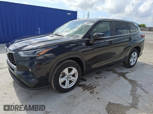 2023 Toyota Highlander L z VIN 5TDKDRAH6PS501987, wystawiony jako Copart lot #56431265 z przebiegiem 42 399 mil mil oraz Czysty tytuł • Clean title. Historia ofert i sprzedaży dostępna na DreamBid. Obrazek 1.