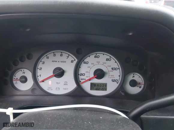 2004 Ford Escape XLT with VIN 1FMYU03114KA41268, listed as a IAAI auction lot 42056701 with 102,154 mi miles. Bid and sale history available at carsss.com. Image 7.