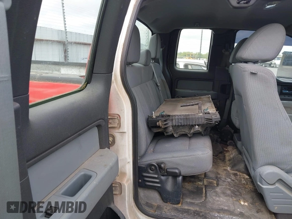 2013 Ford F-150 XL with VIN 1FTEX1CM2DKG41117, listed as a IAAI auction lot 42035732 with 1 mi miles. Bid and sale history available at carsss.com. Image 8.