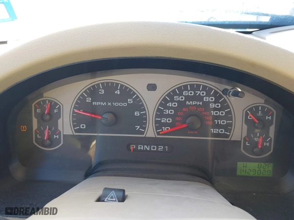 2007 Ford F-150 XLT with VIN 1FTRW12W67KC87730, listed as a IAAI auction lot 41657957 with 142,982 mi miles. Bid and sale history available at carsss.com. Image 7.