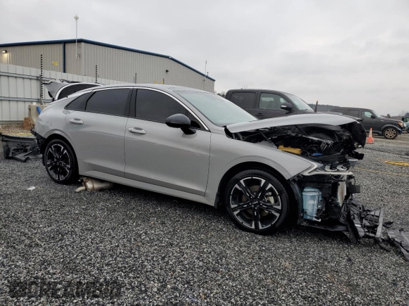 2024 Kia K5 GT-Line z VIN 5XXG64J23RG258089, wystawiony jako Copart lot #45465715 z przebiegiem 21 425 mil mil oraz Szkoda całkowita • Salvage title. Historia ofert i sprzedaży dostępna na DreamBid. Obrazek 4.