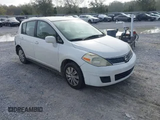 2008 Nissan Versa 1.8 S with VIN 3N1BC13E88L434925, listed as a IAAI auction lot 41830935 with 178,731 mi miles. Bid and sale history available at carsss.com. Image 1.