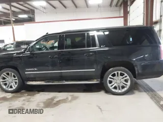 2018 GMC Yukon XL SLT with VIN 1GKS2GKC2JR213729, listed as a IAAI auction lot 41633094 with 83,656 mi miles. Bid and sale history available at carsss.com. Image 14.